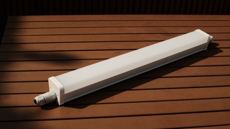 Werkzeugfreier und schneller Anschluss von wasserdichtem Lattenlicht A16, die beste Wahl für Ihr Bauprojekt